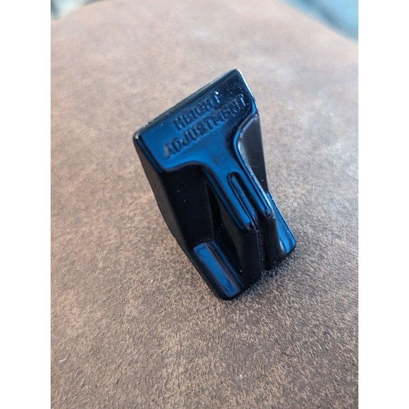 Unknown Brand Vacuum Cleaner Height Adjustment Knob Black Plastic 1.75" X 1" - Picture 1 of 3